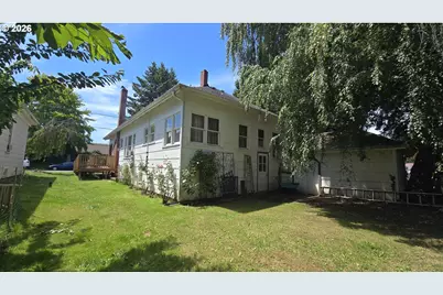 885 NE 3rd St, Gresham, OR 97030 - Photo 5