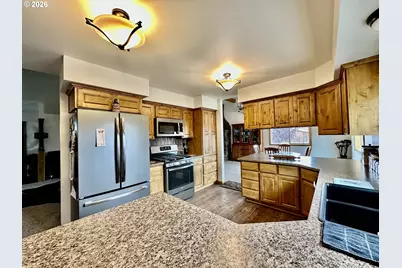 975 N 10th St, Union, OR 97883 - Photo 23