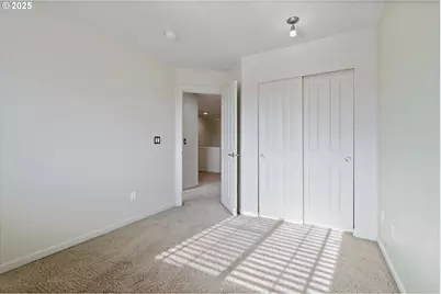 10552 NE Gateway St, Hillsboro, OR 97006 - Photo 31