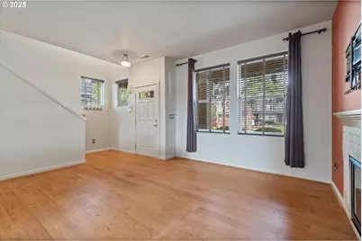 10552 NE Gateway St, Hillsboro, OR 97006 - Photo 7