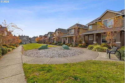 10552 NE Gateway St, Hillsboro, OR 97006 - Photo 35