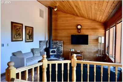 34518 Mutts Way, Gold Beach, OR 97444 - Photo 15