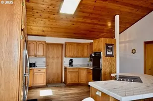 34518 Mutts Way, Gold Beach, OR 97444 - Photo 5