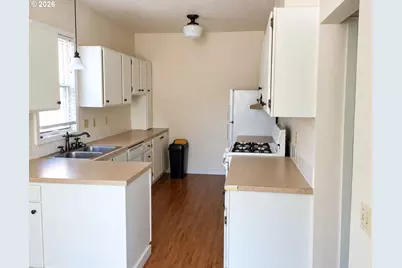 2246 NW Glisan St, Portland, OR 97210 - Photo 11