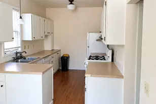 2246 NW Glisan St, Portland, OR 97210 - Photo 11