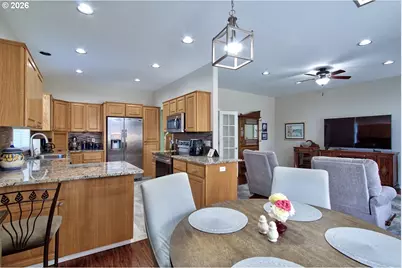 5773 SE Preston Ct, Hillsboro, OR 97123 - Photo 15