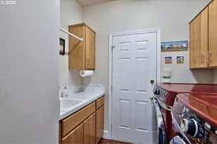 5773 SE Preston Ct, Hillsboro, OR 97123 - Photo 27