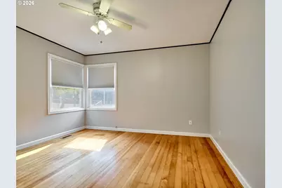 845 S Water St, Silverton, OR 97381 - Photo 15
