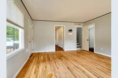 845 S Water St, Silverton, OR 97381 - Photo 5