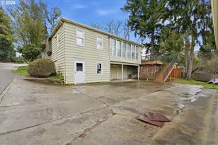 11765 SW Gaarde St, Tigard, OR 97224 - Photo 9