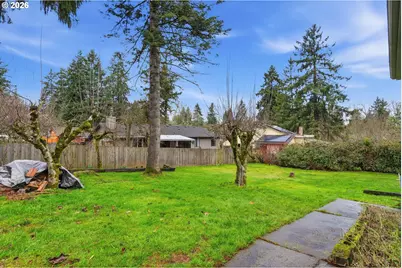 11765 SW Gaarde St, Tigard, OR 97224 - Photo 9