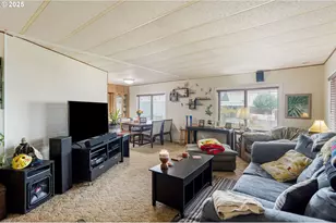 5422 Portland Rd NE, Salem, OR 97305 - Photo 7