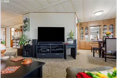 5422 Portland Rd NE #56, Salem, OR 97305 - Photo 9