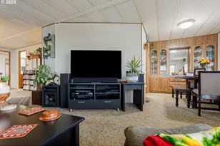 5422 Portland Rd NE, Salem, OR 97305 - Photo 9