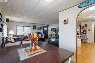 5422 Portland Rd NE, Salem, OR 97305 - Photo 11