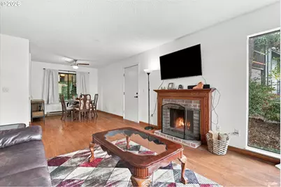 7544 SW Barnes Rd #C, Portland, OR 97225 - Photo 5