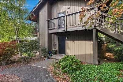 7544 SW Barnes Rd #C, Portland, OR 97225 - Photo 3