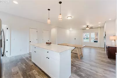 61142 Brookhollow Dr, Bend, OR 97702 - Photo 11