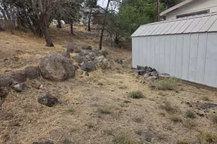 302 2nd St, Maupin, OR 97037 - Photo 5