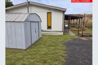 302 2nd St, Maupin, OR 97037 - Photo 1