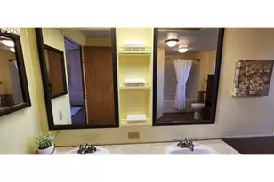4531 Franklin Blvd, Eugene, OR 97403 - Photo 25