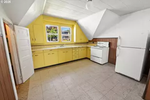 671 Florence Ave, Astoria, OR 97103 - Photo 27