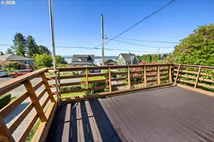 671 Florence Ave, Astoria, OR 97103 - Photo 9