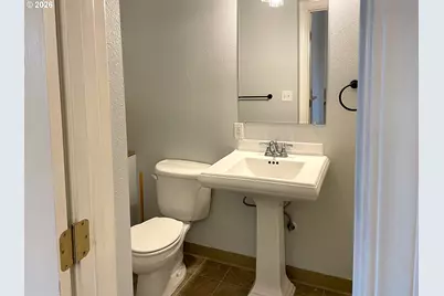 1614 Kauffman Ave, Vancouver, WA 98660 - Photo 5