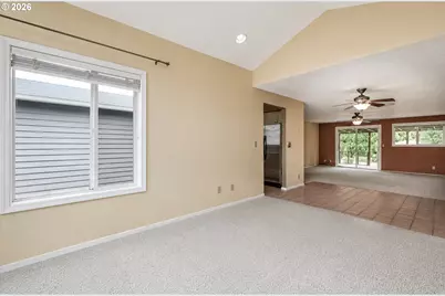 1019 Juniper St, Keizer, OR 97303 - Photo 9