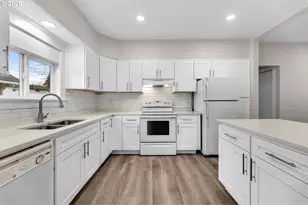 647 SE Russell St, Camas, WA 98607 - Photo 7