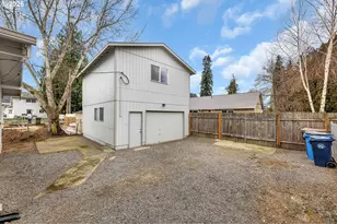647 SE Russell St, Camas, WA 98607 - Photo 17