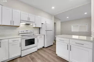 647 SE Russell St, Camas, WA 98607 - Photo 9