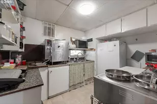 172 S Old Pacific, Myrtle Creek, OR 97457 - Photo 21