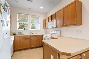 528 Juniper Dr, Boardman, OR 97818 - Photo 3