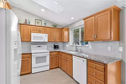 15020 Saint Andrews Dr, Oregon City, OR 97045 - Photo 9