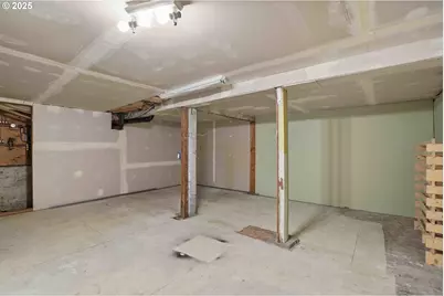 832 N Emerson St, Portland, OR 97217 - Photo 33