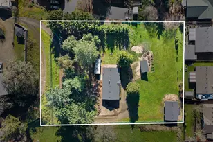 1378 NW Grove St, Roseburg, OR 97471 - Photo 41