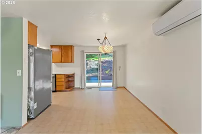 1378 NW Grove St, Roseburg, OR 97471 - Photo 13