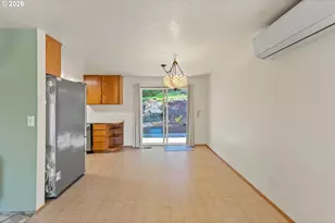 1378 NW Grove St, Roseburg, OR 97471 - Photo 13