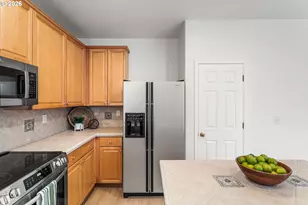 807 SE 197th Ave, Camas, WA 98607 - Photo 17