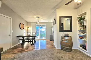 390 N 7th Pl, Harrisburg, OR 97446 - Photo 7