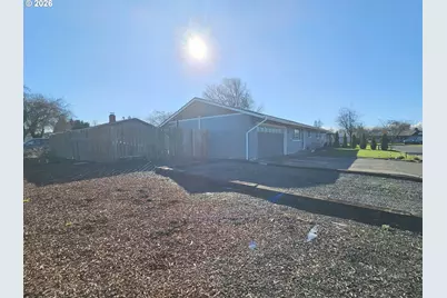 390 N 7th Pl, Harrisburg, OR 97446 - Photo 31