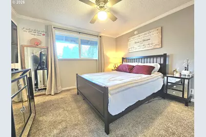 390 N 7th Pl, Harrisburg, OR 97446 - Photo 17