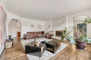 920 SE 214th Ave, Gresham, OR 97030 - Photo 9