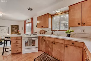 920 SE 214th Ave, Gresham, OR 97030 - Photo 13