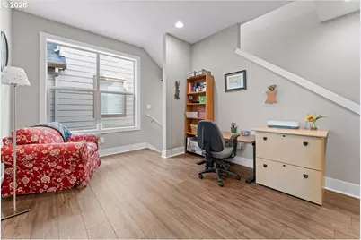 7862 SW Capitol Hill Rd, Portland, OR 97219 - Photo 13
