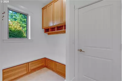 9145 Wallace Rd NW, Salem, OR 97304 - Photo 17