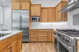 9145 Wallace Rd NW, Salem, OR 97304 - Photo 11