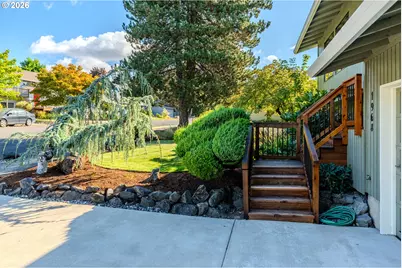 1968 SW 25th St, Gresham, OR 97080 - Photo 5