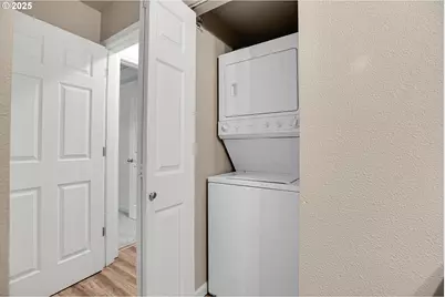 9872 SE Talbert St, Clackamas, OR 97015 - Photo 29